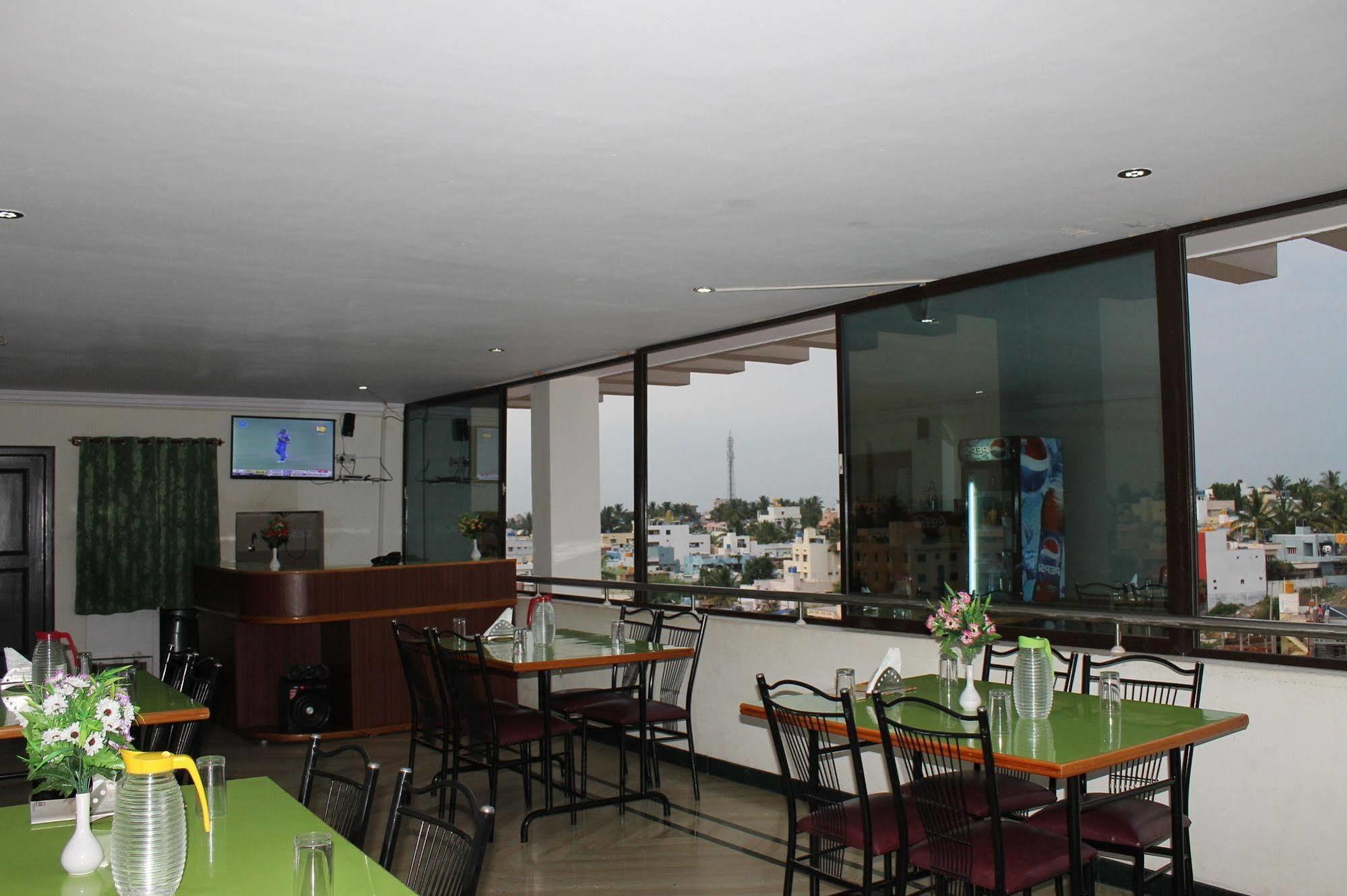 Oyo 1900 Hotel Olive Residency Mysore Eksteriør bilde